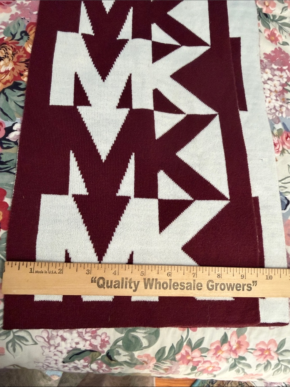 Michael Kors scarf - Picture 5 of 5